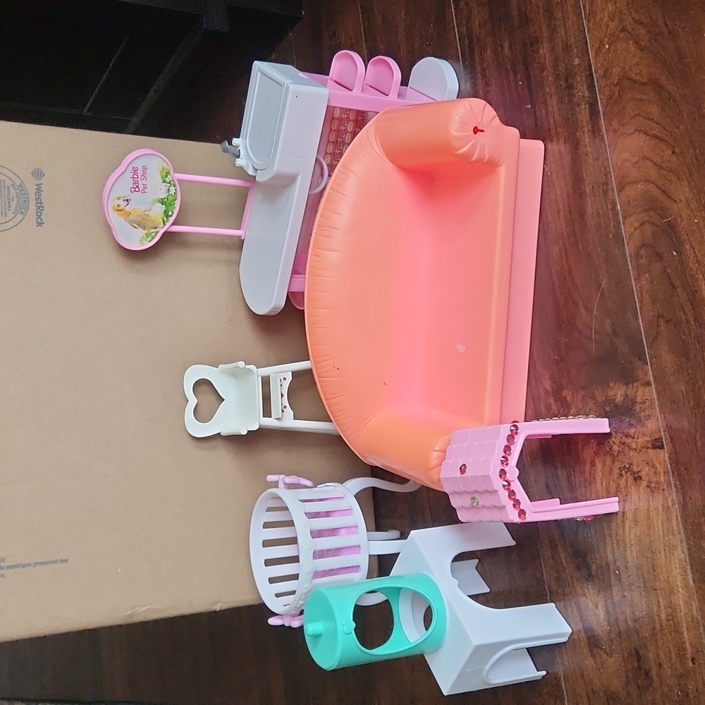 Barbie furniture lot (incomplete pieces)